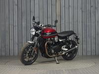 TRIUMPH SPEED TWIN 1200