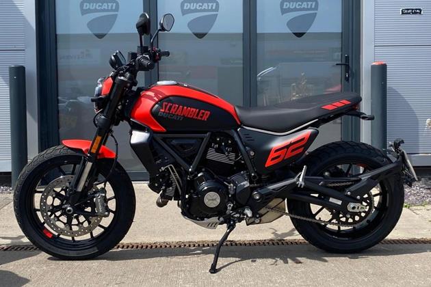 DUCATI SCRAMBLER 800