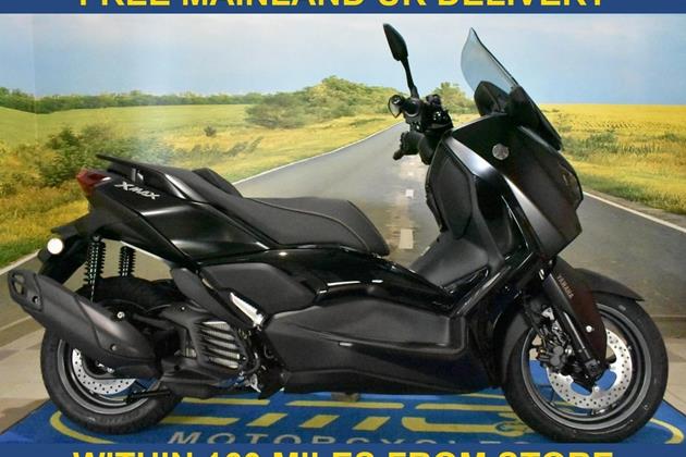 YAMAHA XMAX 125