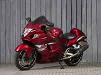 SUZUKI GSX1300R HAYABUSA