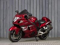 SUZUKI GSX1300R HAYABUSA