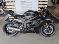 YAMAHA R6