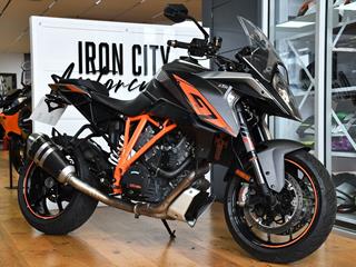 KTM 1290 SUPERDUKE GT 