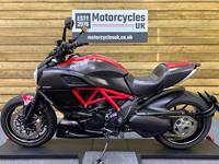 DUCATI DIAVEL CARBON