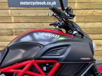 DUCATI DIAVEL CARBON