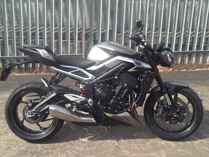 TRIUMPH STREET TRIPLE R