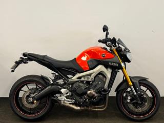 YAMAHA MT-09 