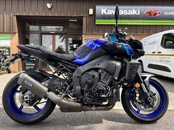 YAMAHA MT-10