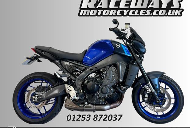 YAMAHA MT-09