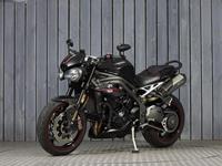 TRIUMPH SPEED TRIPLE 1050