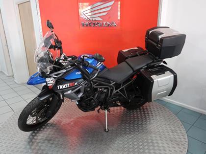 TRIUMPH TIGER 800 XC