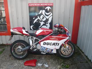 DUCATI 749S 