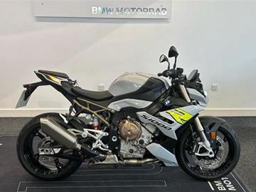 BMW S1000R