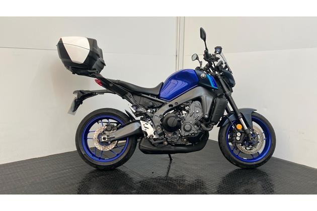 YAMAHA MT-09