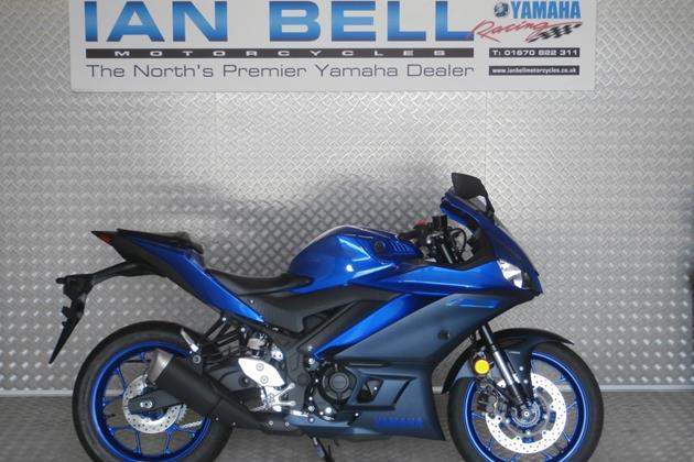 YAMAHA R3