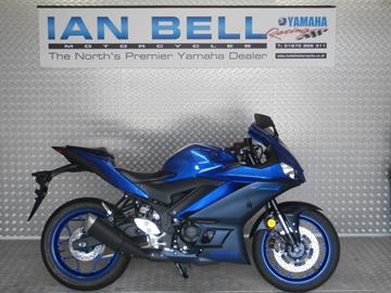 YAMAHA R3