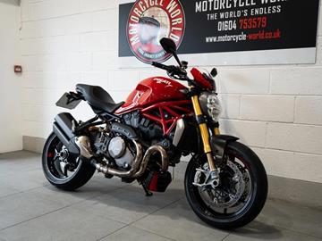 DUCATI MONSTER 1200S