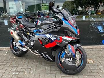 BMW M1000RR