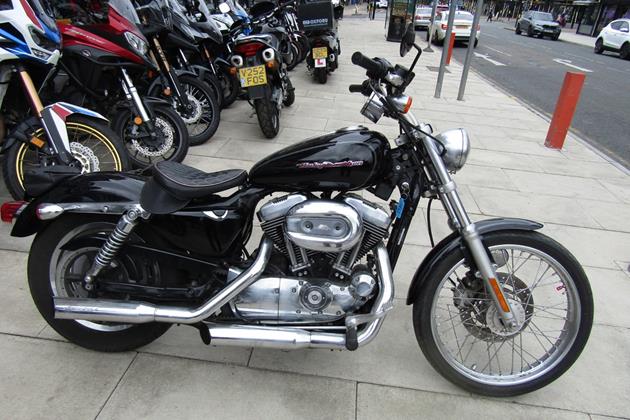 HARLEY-DAVIDSON SPORTSTER 1200