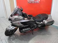 HONDA GL1800 GOLDWING