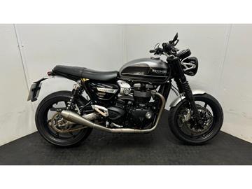 TRIUMPH SPEED TWIN 1200