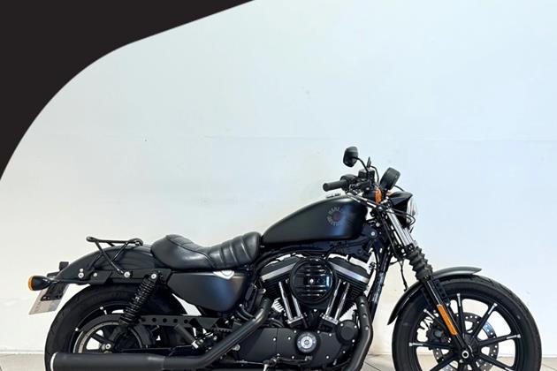 HARLEY-DAVIDSON SPORTSTER 883