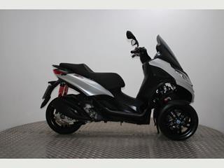 PIAGGIO MP3 300 