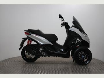 PIAGGIO MP3 300