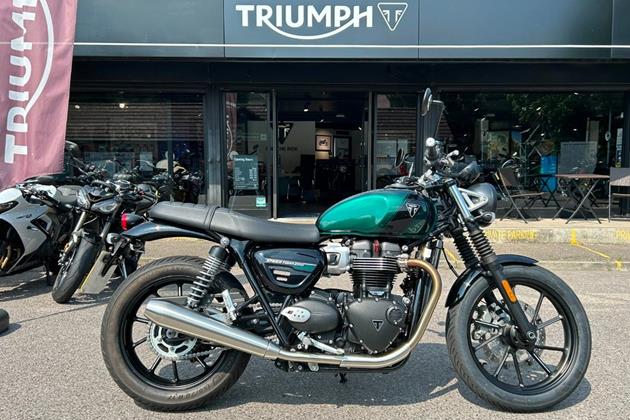 TRIUMPH SPEED TWIN 900