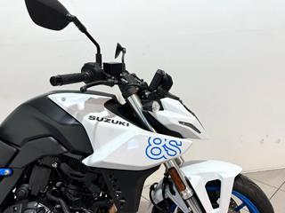 SUZUKI GSX-8S 