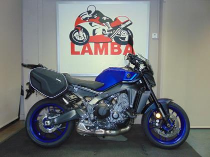 YAMAHA MT-09