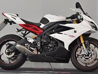 TRIUMPH DAYTONA 675