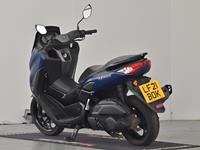 YAMAHA NMAX 125