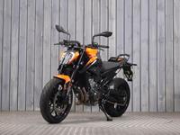 KTM 890 DUKE