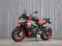 APRILIA TUONO 660