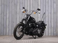 HARLEY-DAVIDSON STREET BOB