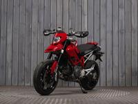 DUCATI HYPERMOTARD 1100