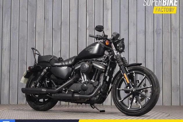 HARLEY-DAVIDSON SPORTSTER 883