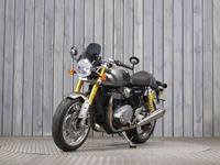 TRIUMPH THRUXTON 1200 R