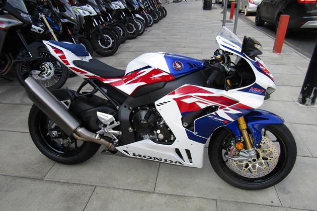 HONDA CBR1000RR FIREBLADE SP