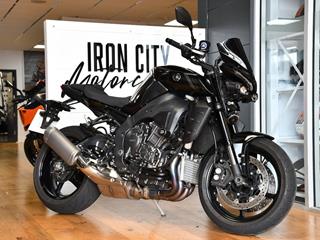 YAMAHA MT-10 