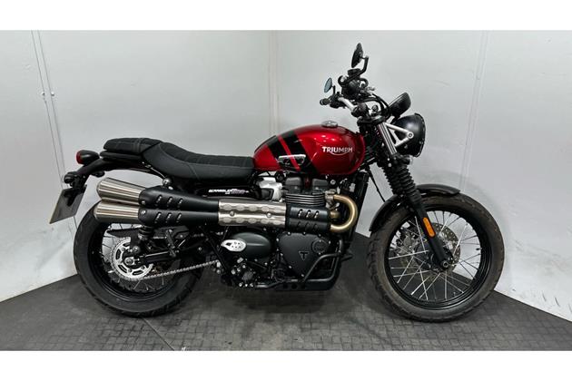 TRIUMPH SCRAMBLER 900