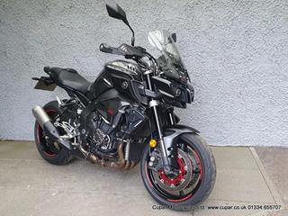 YAMAHA MT-10 