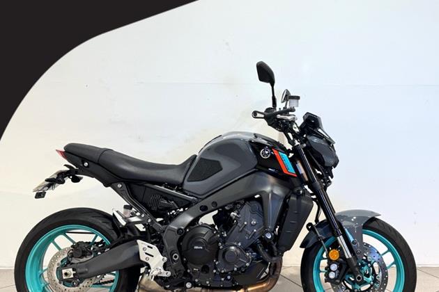 YAMAHA MT-09