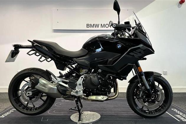 BMW F900XR