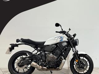 YAMAHA XSR700 