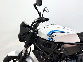 YAMAHA XSR700 