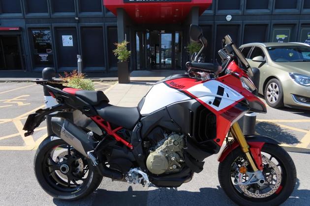 DUCATI MULTISTRADA V4 PIKES PEAK