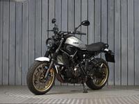 YAMAHA XSR700