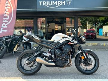 TRIUMPH STREET TRIPLE 765 R